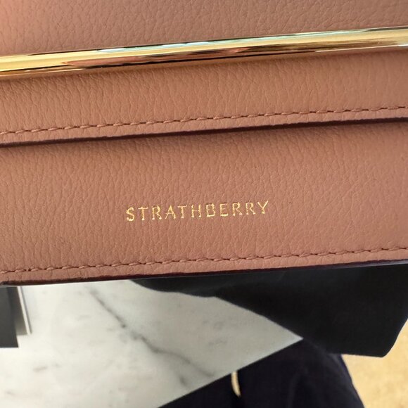 Strathberry East West Mini leather - Picture 2 of 14